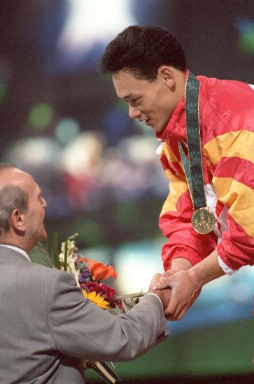 KAIYUN-荷甲倒计时；亚特兰大转会期手感冰凉；细节引发关注；引发热议；纪律约束更严格的简单介绍