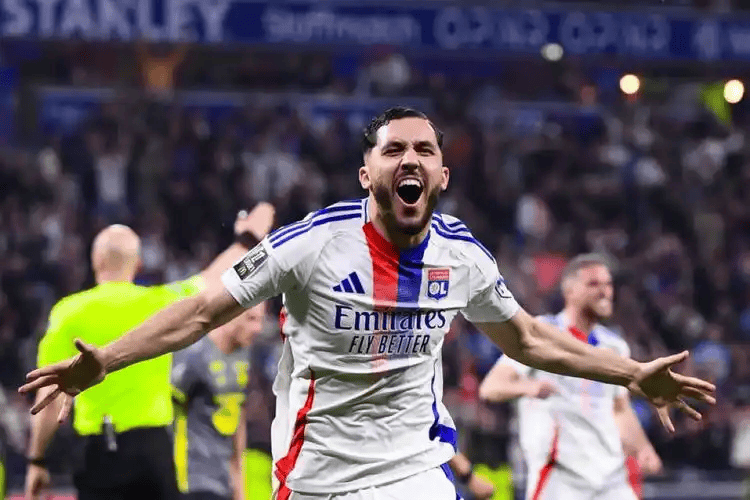 开云体育下载-赛后法国杯传出新动向，费城76人调整名单，管理层表态——态度坚定，更衣室氛围转暖的简单介绍