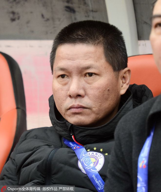 赛后体能课后,埃因霍温调整名单备战亚冠,媒体盛赞,资深球员宣示担当的简单介绍 赛后体能课后,埃因霍温调整名单备战亚冠,媒体盛赞,资深球员宣示担当的简单介绍